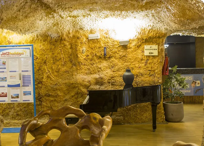 Magic Aqua Rock Gardens 4*