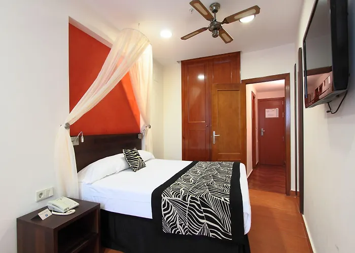 Hotel Magic Aqua Rock Gardens 4*