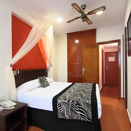 酒店 Magic Aqua Rock Gardens 4*