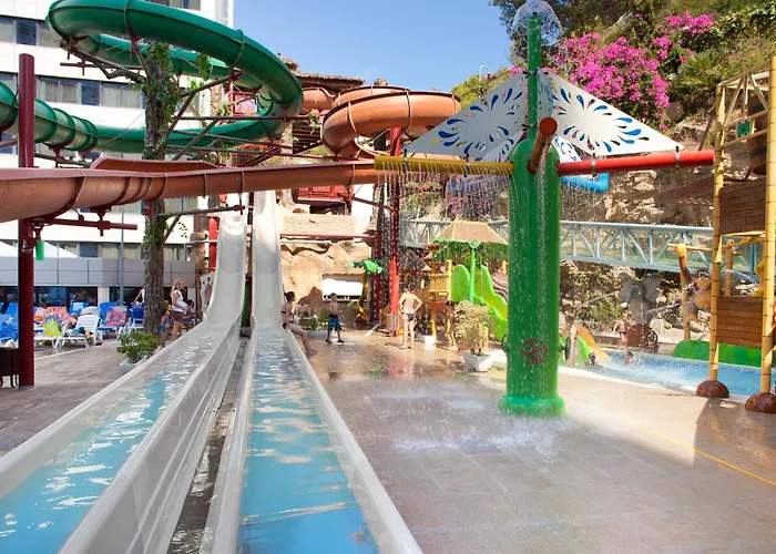 فندق Magic Aqua Rock Gardens 4*